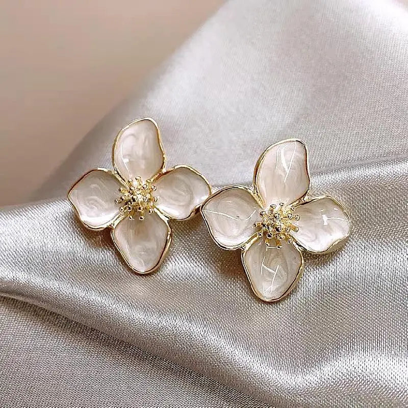 Vintage Hibiscus Glaze Flower Stud Earrings