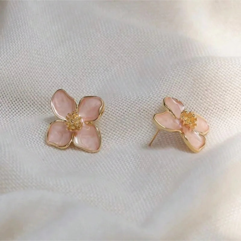 Vintage Hibiscus Glaze Flower Stud Earrings
